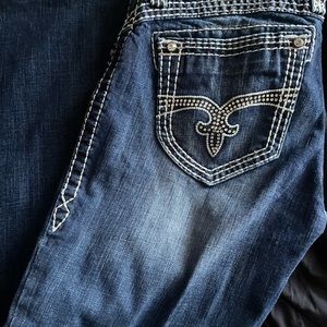 Rock revival 29 east 17 inch waist 30.5 inseam.